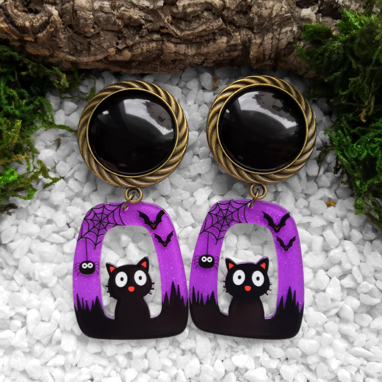 Big Spooky Cat Plugs