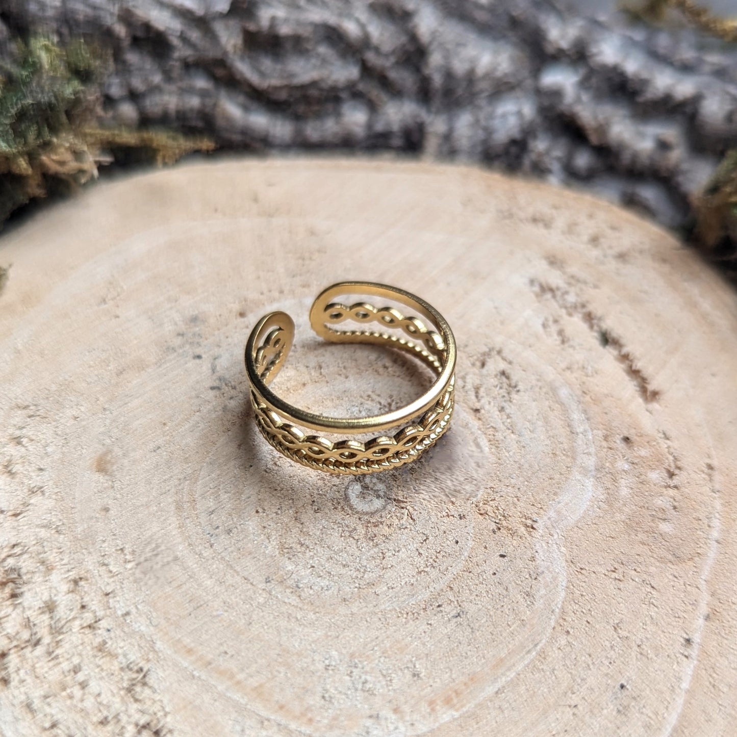 Golden Ornament Ring