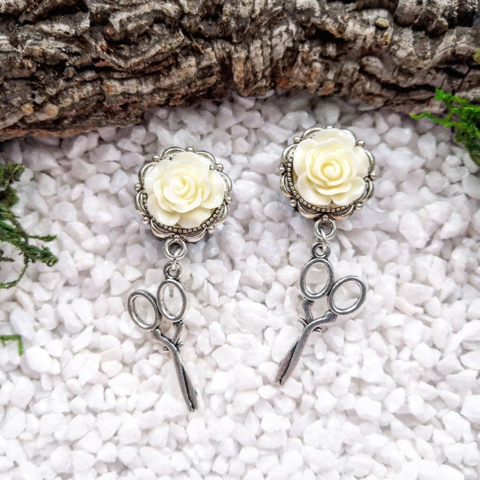 Pretty Silver Scissors Plugs