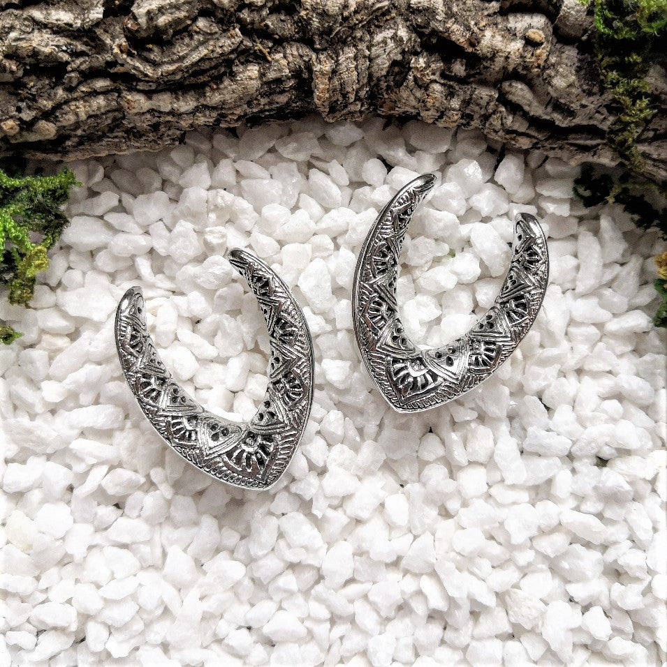 Silver Filigree Sattel Hänger