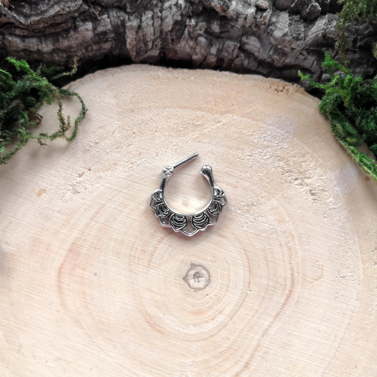 Silver Lotus Clicker