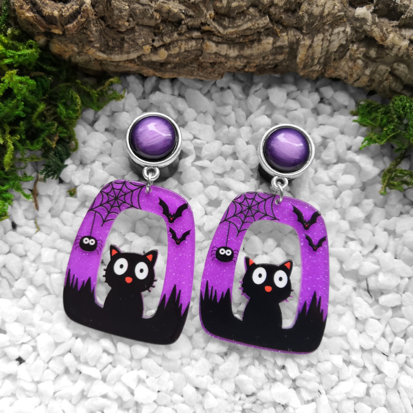 Spooky Cat Plugs