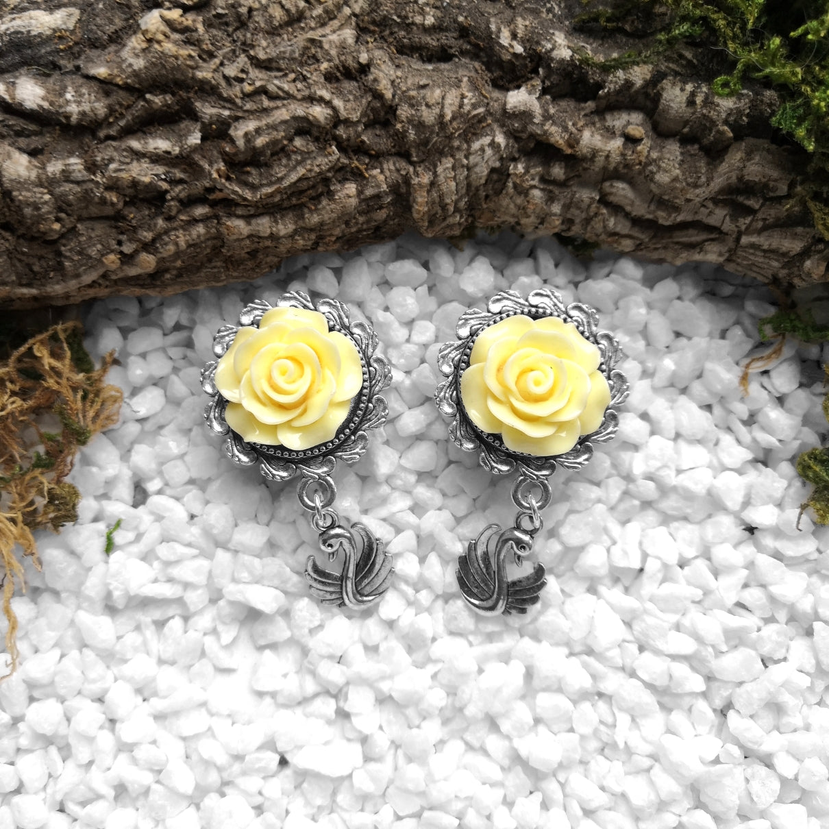 Swan Plugs