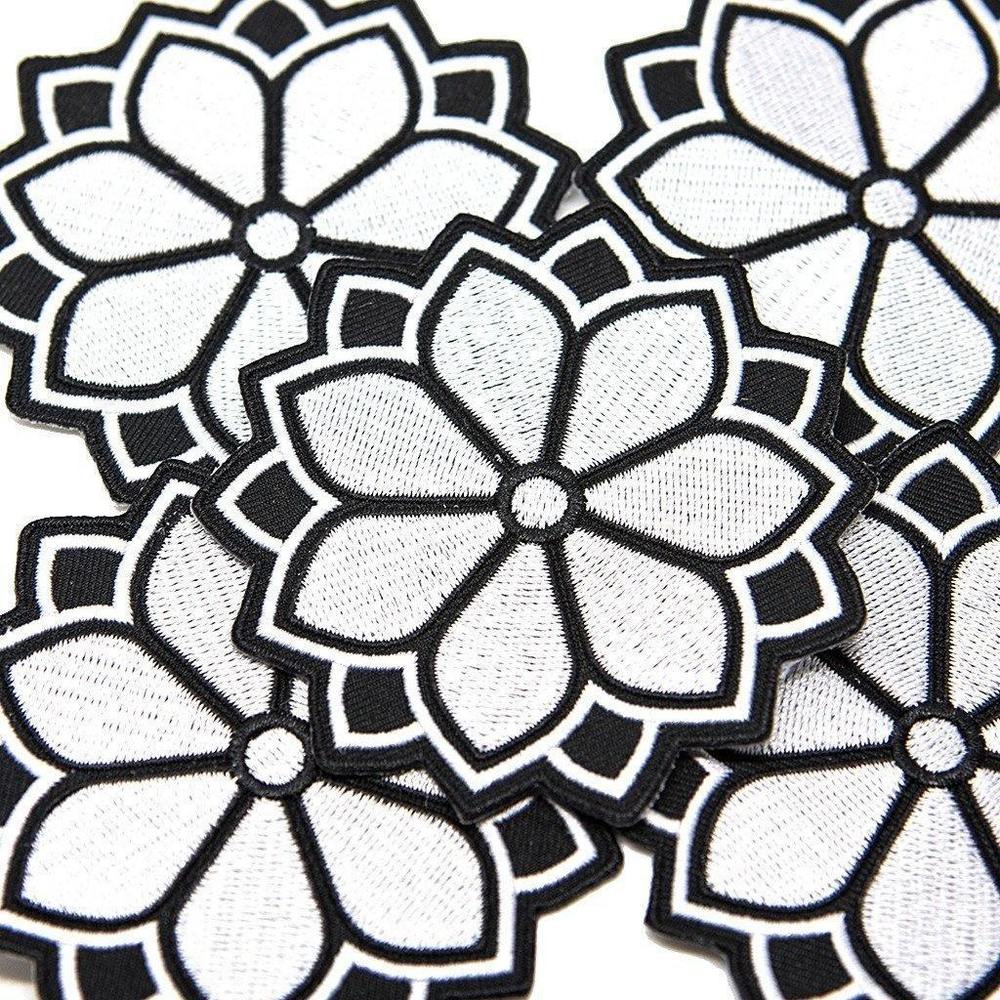 Black & White Flower Patch