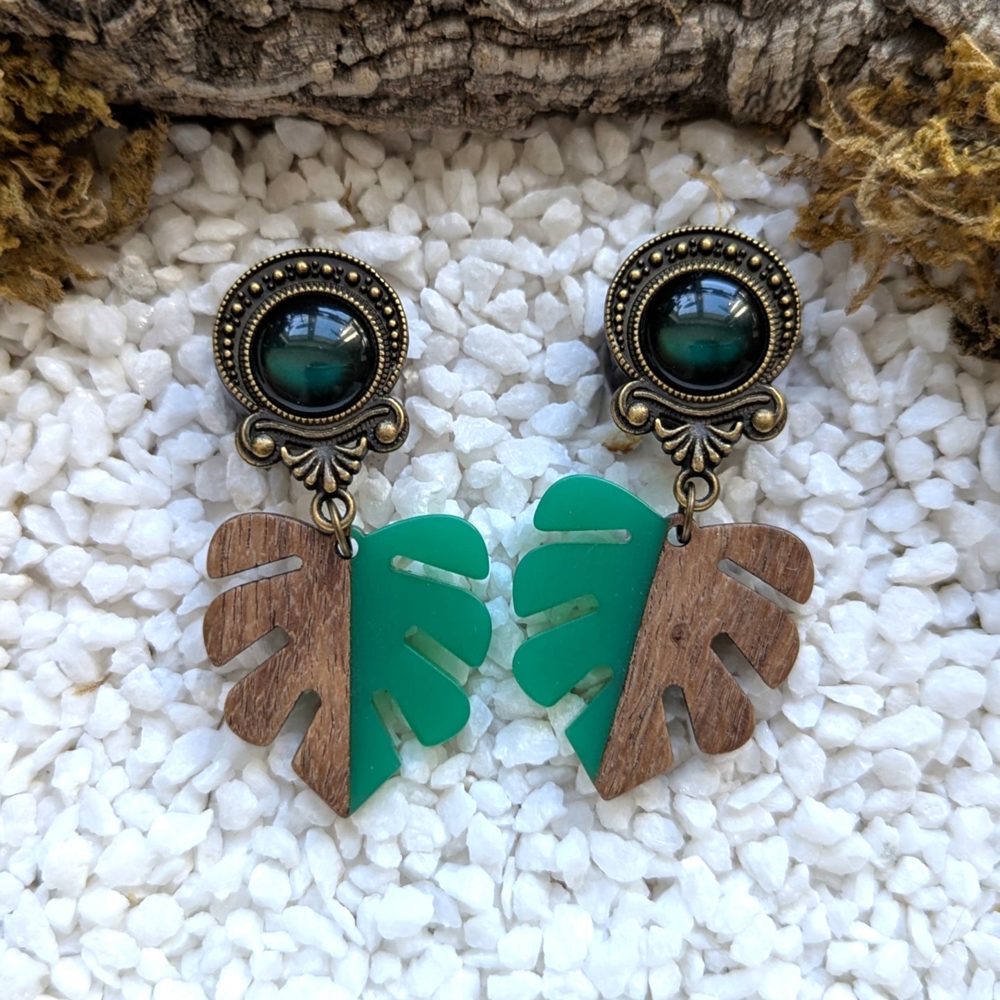 Bronze Monstera Plugs