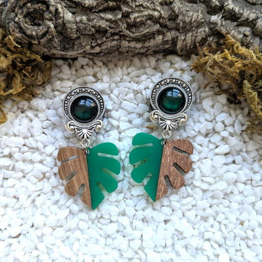 Silver Monstera Plugs