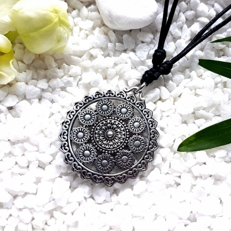 Silver Mandala Kette