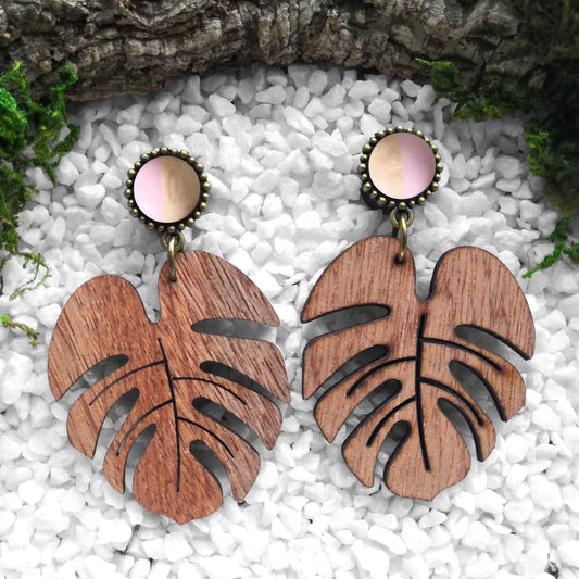 Small Pink Wooden Monstera Plugs