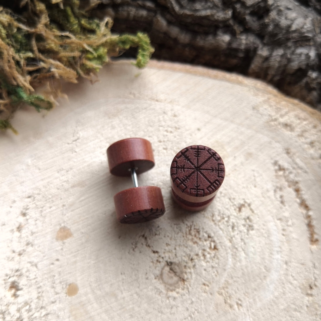 Wooden Vegvisir Ohrstecker